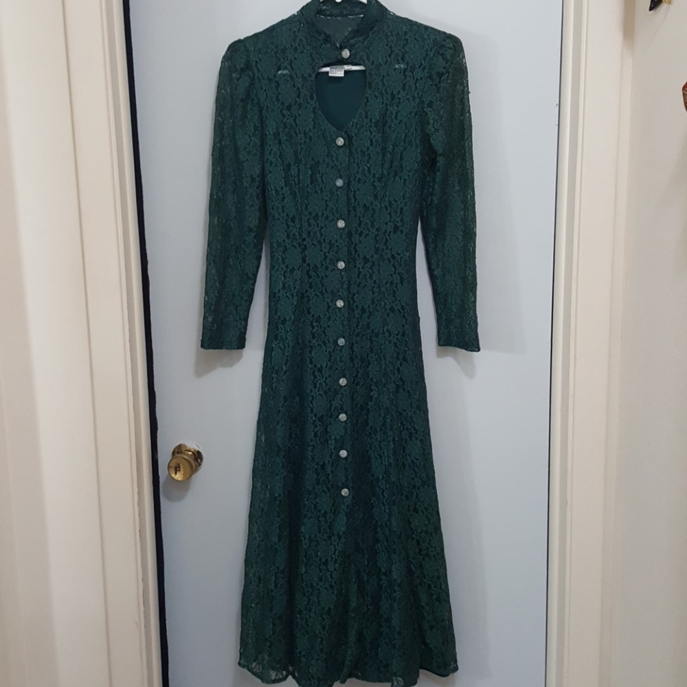 Gorgeous formal dress.